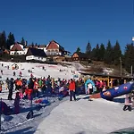 U Vlastika S Vyhrivanym Bazenem *