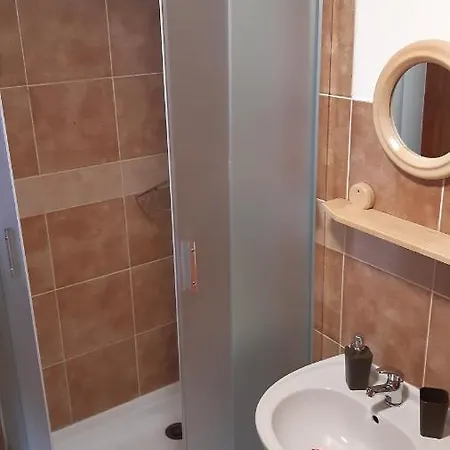 U Vlastíka S Vyhřívaným Bazénem *