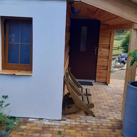 U Vlastíka S Vyhřívaným Bazénem