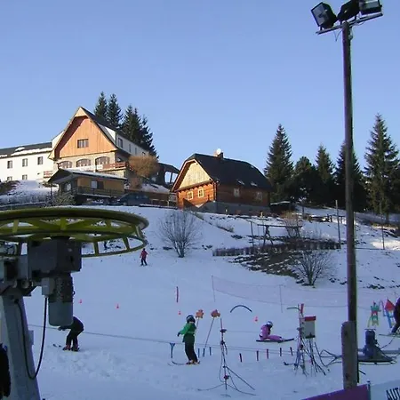 Alloggio in famiglia U Vlastíka S Vyhřívaným Bazénem Malá Morávka